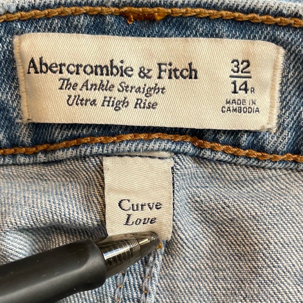 Abercrombie & Fitch The Ankle Straight Ultra High Rise Curve Love 90’s Jeans, 32 - Picture 9 of 10